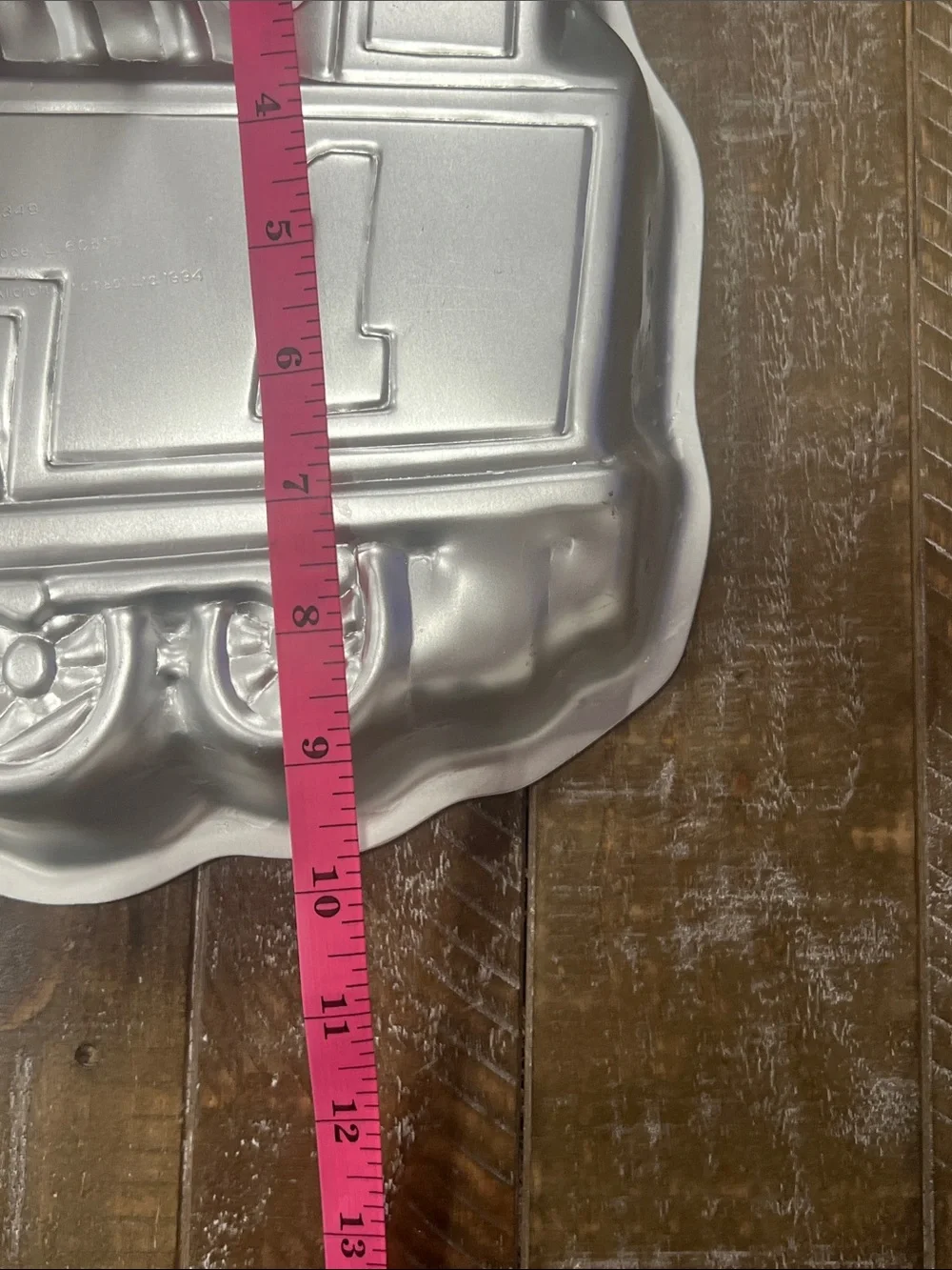 1994- Thomas the Tank Engine Silver Train Cake Pan - Kids Toys
